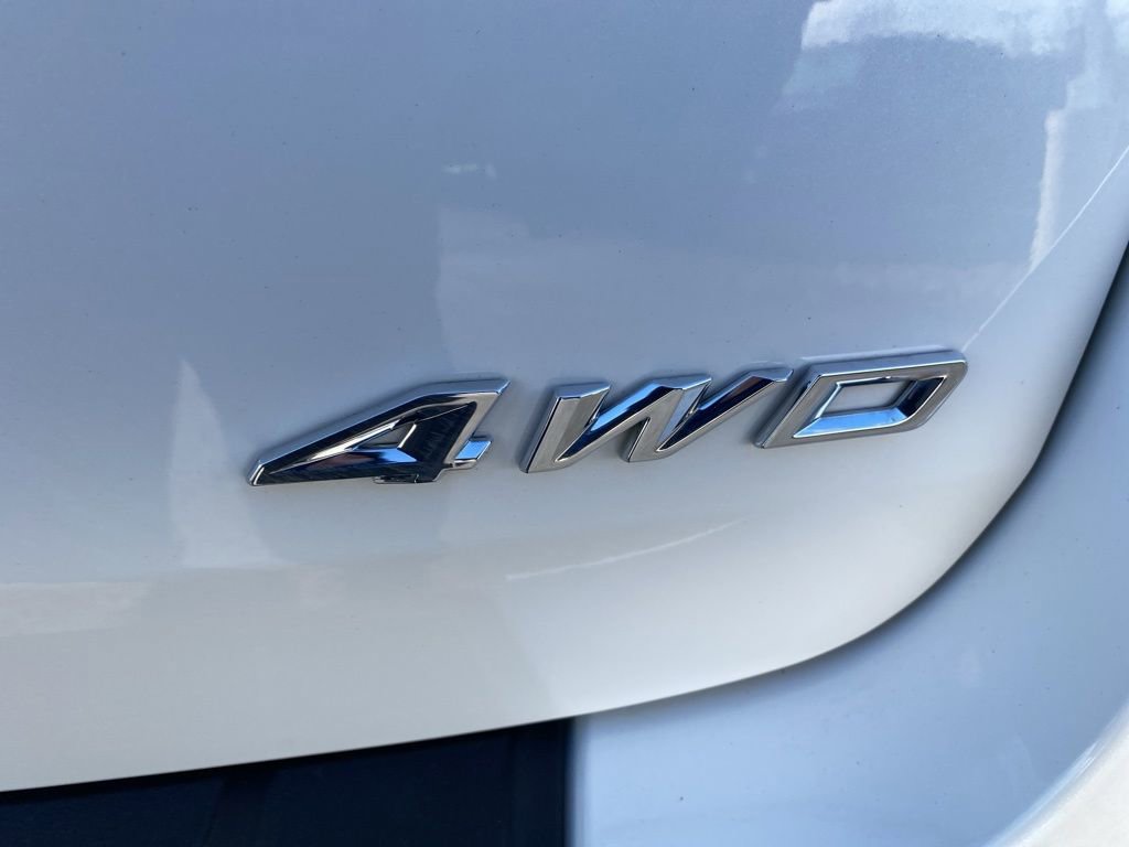 Used 2022 Ford Explorer XLT w/ Equipment Group 202A image 16