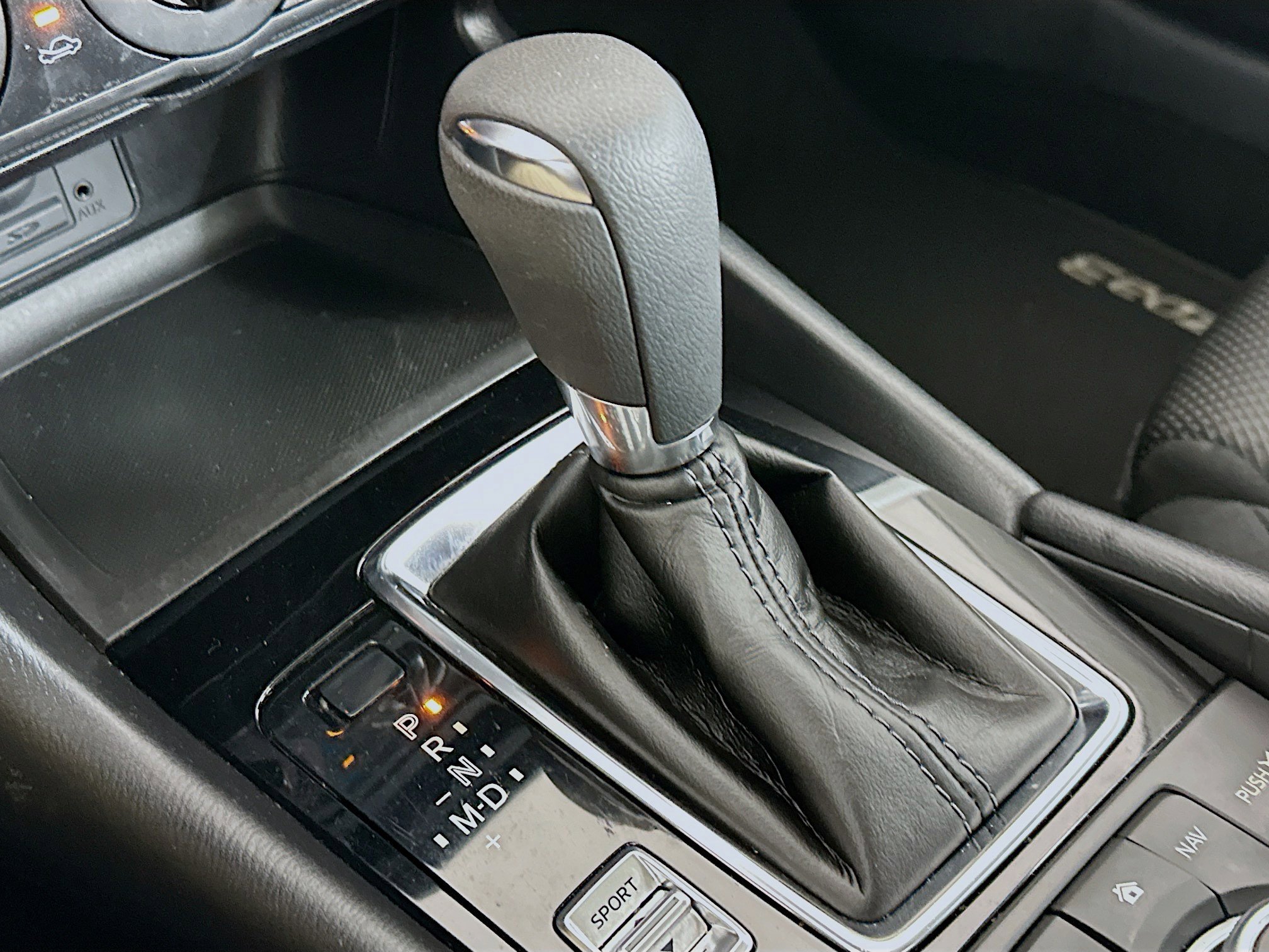 Used 2018 MAZDA MAZDA3 Sport image 25