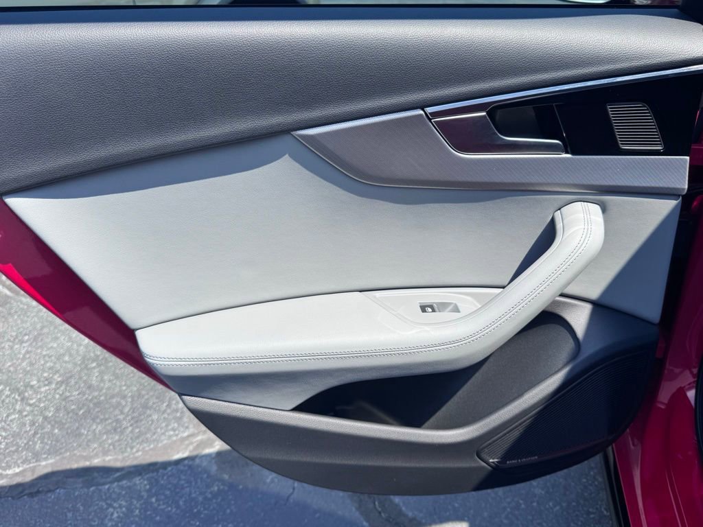 Used 2022 Audi A4 2.0T Premium Plus w/ Premium Plus Package image 32