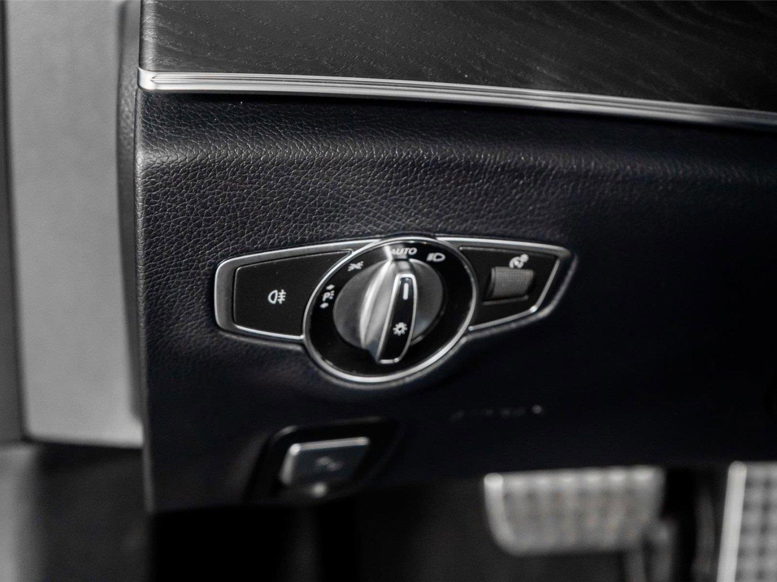 Used 2023 Mercedes-Benz E 450 Cabriolet w/ AMG Line image 37