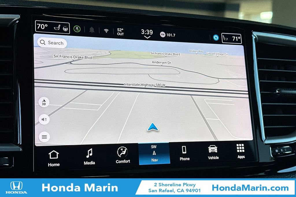 Used 2024 Chrysler Pacifica Select image 24