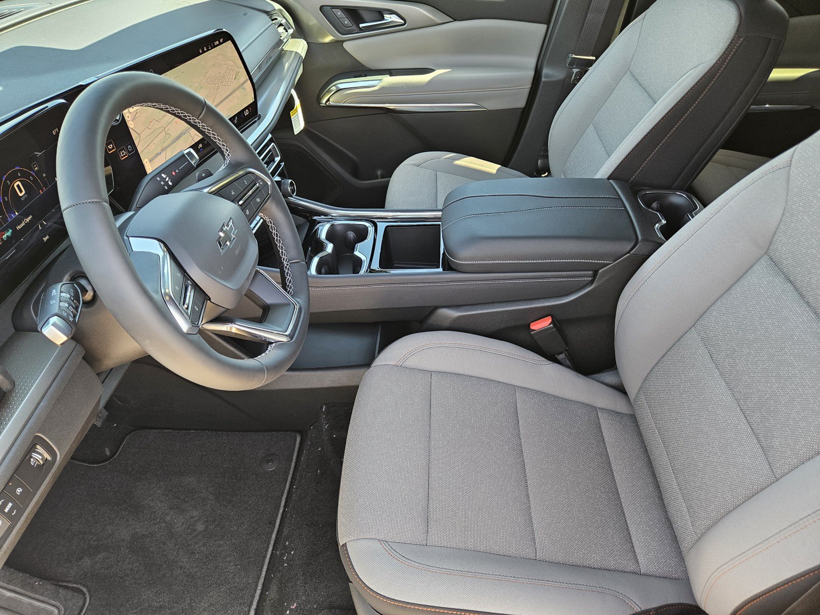 New 2027 Chevrolet Traverse LT w/ Midnight/Sport Edition FWD image 9