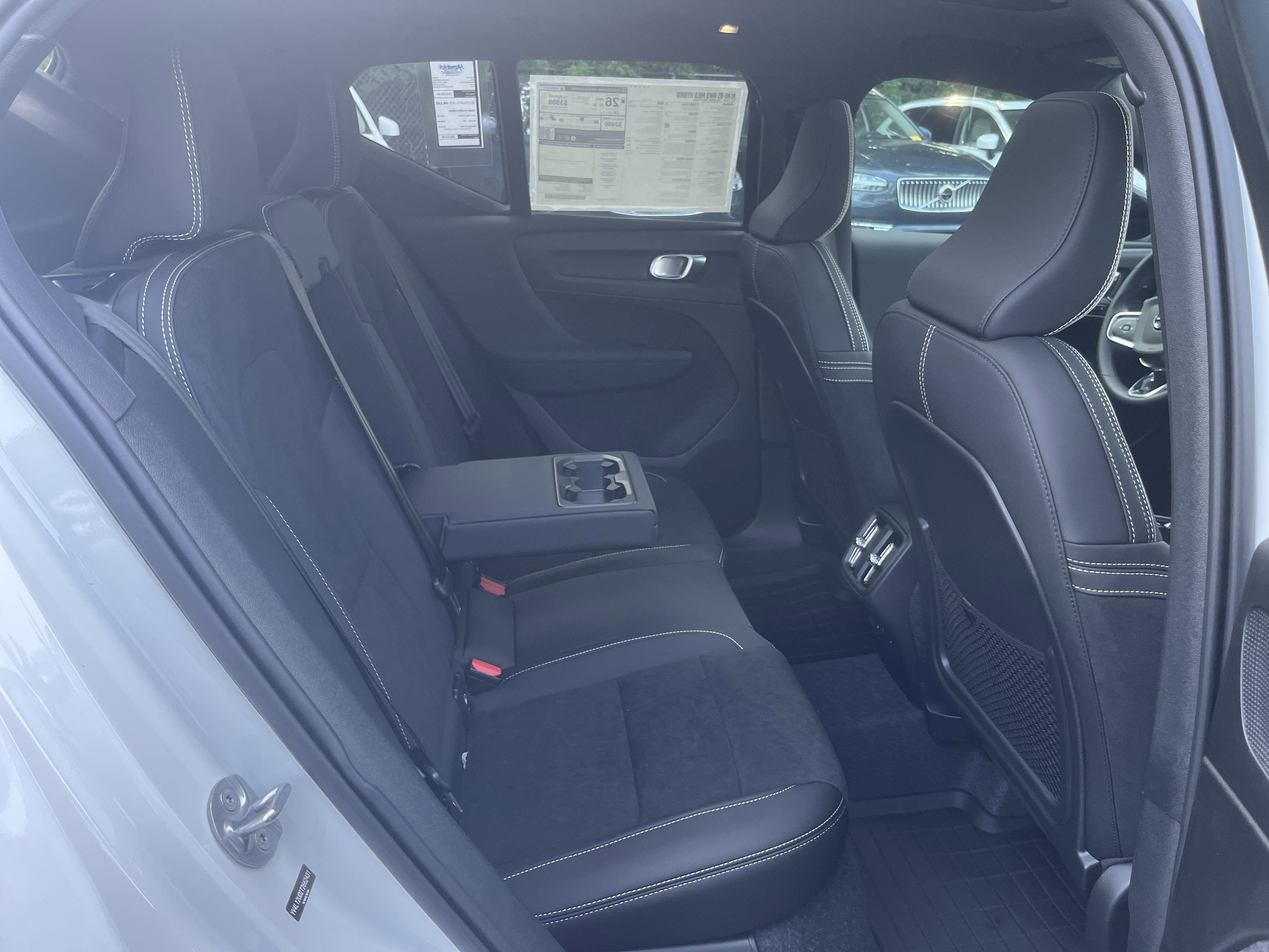 Used 2026 Volvo XC40 B5 Ultra w/ Protection Package Premier image 34