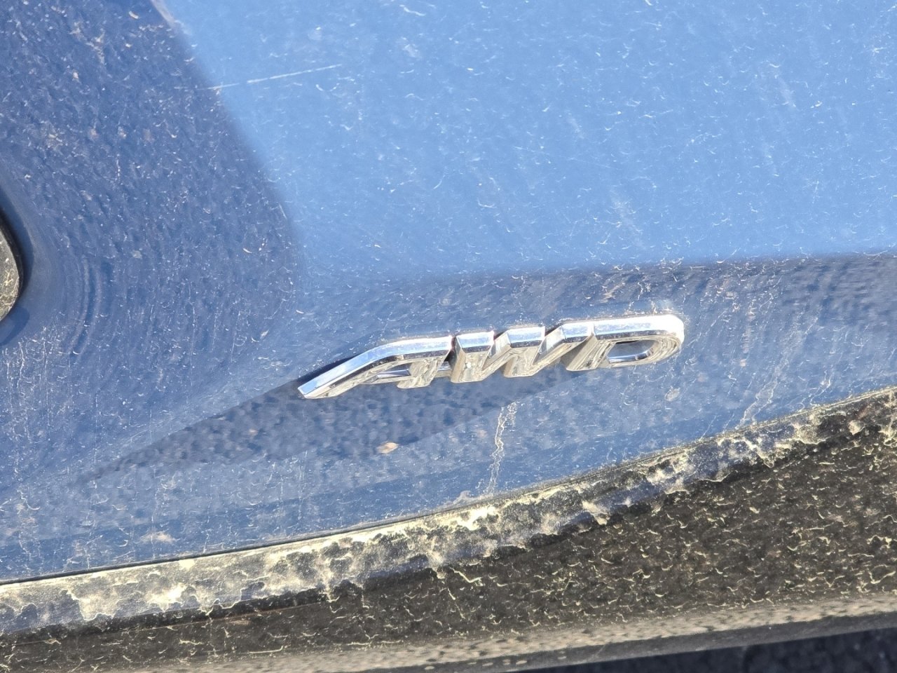 Used 2024 Toyota RAV4 SE image 10