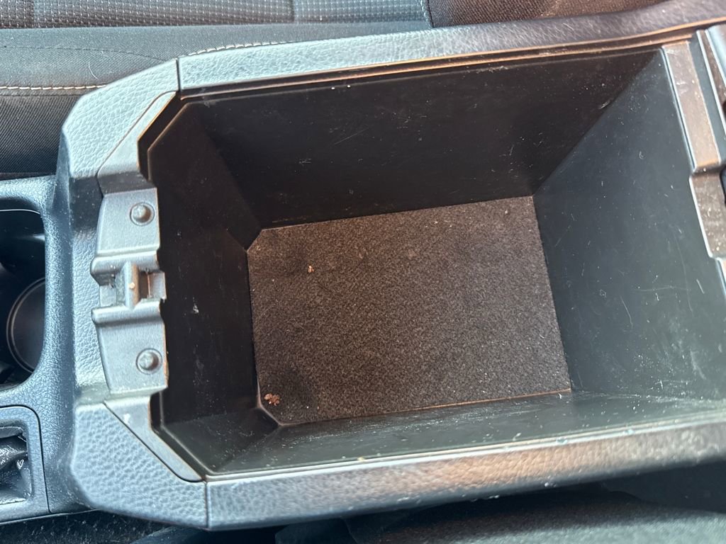 Used 2017 Toyota RAV4 XLE image 28