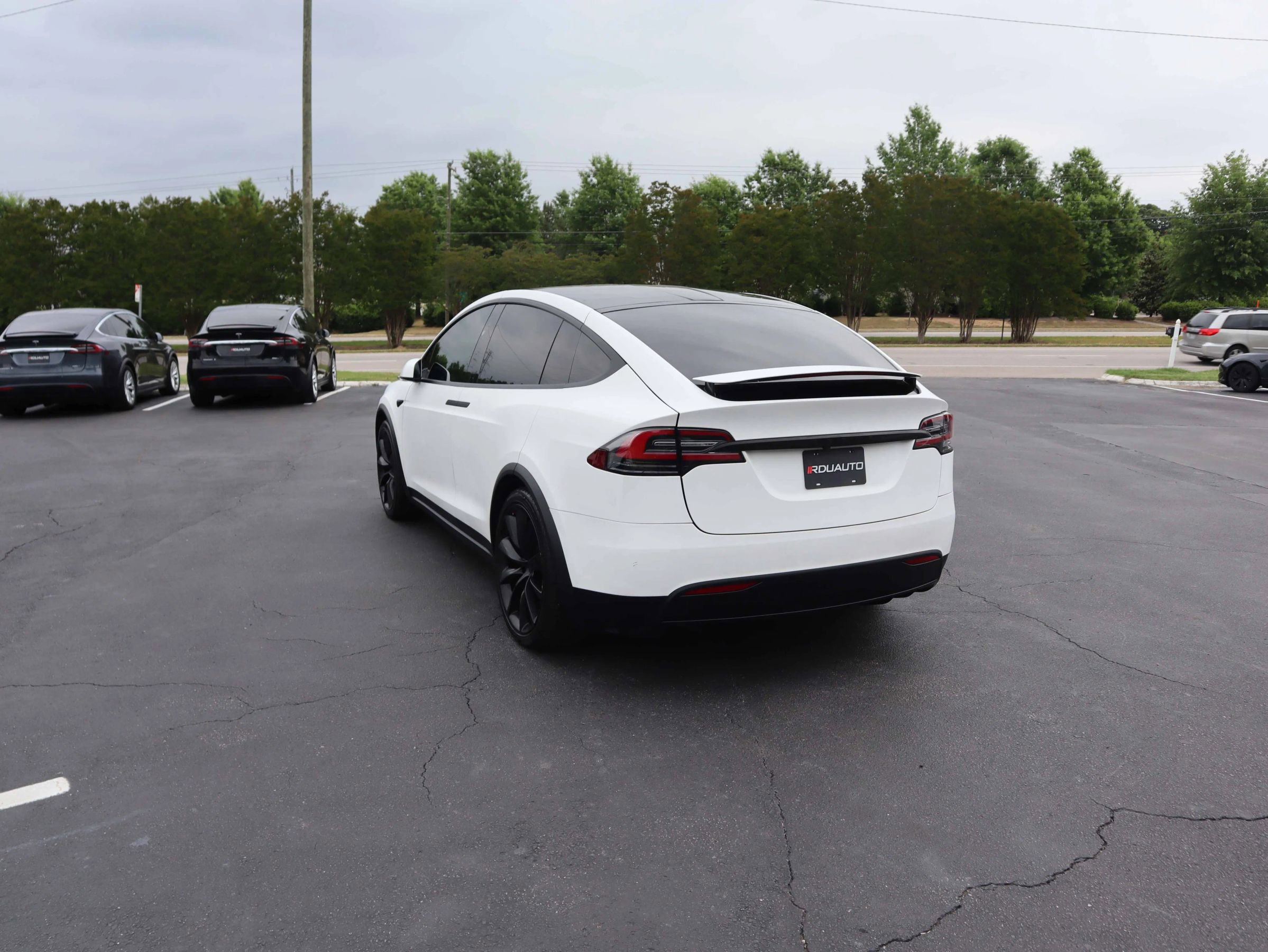 Used 2020 Tesla Model X Long Range AWD/4WD image 8