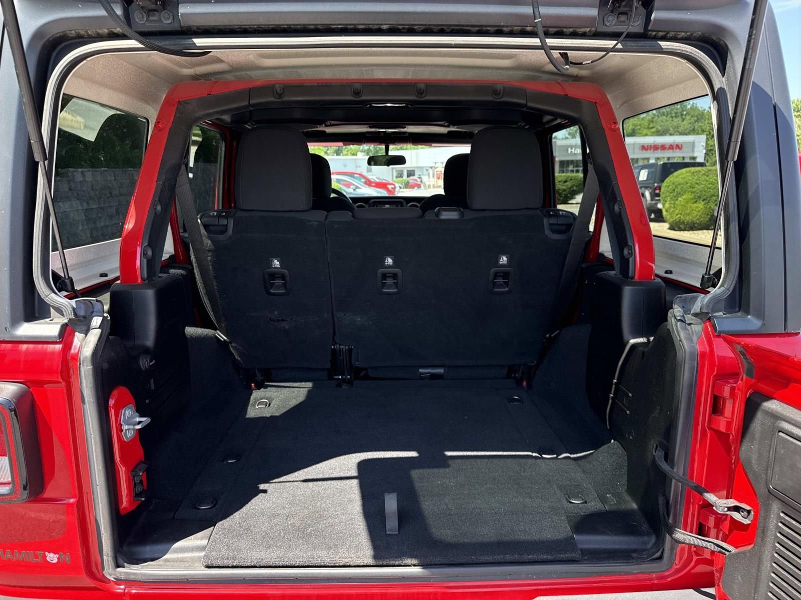 Used 2018 Jeep Wrangler Unlimited Sport S AWD/4WD image 26
