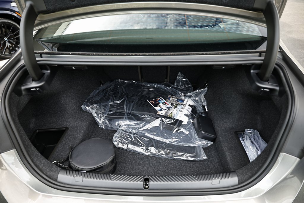 New 2026 BMW 530i w/ M Sport Package image 30