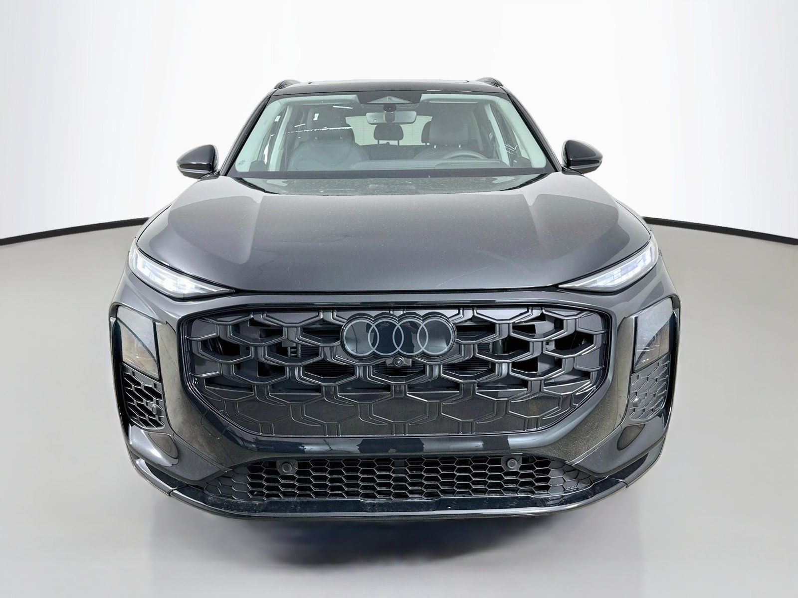 New 2026 Audi Q3 quattro 2.0T AWD/4WD image 2