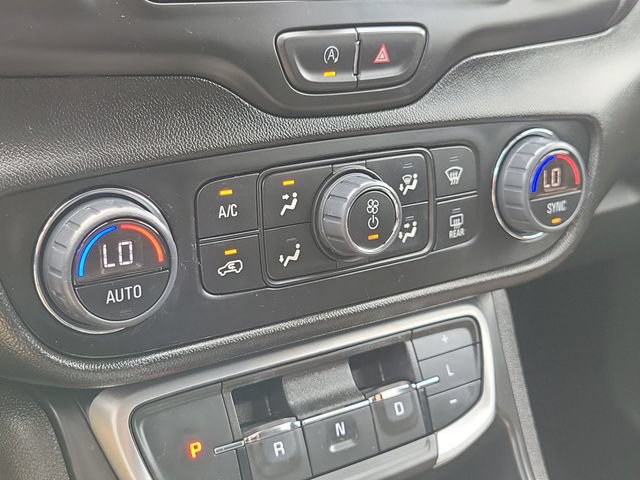Used 2023 GMC Terrain SLE w/ Driver Convenience Package FWD image 25