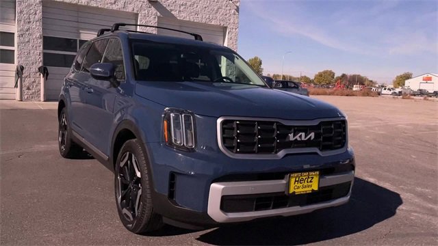 Used 2025 Kia Telluride S image 4