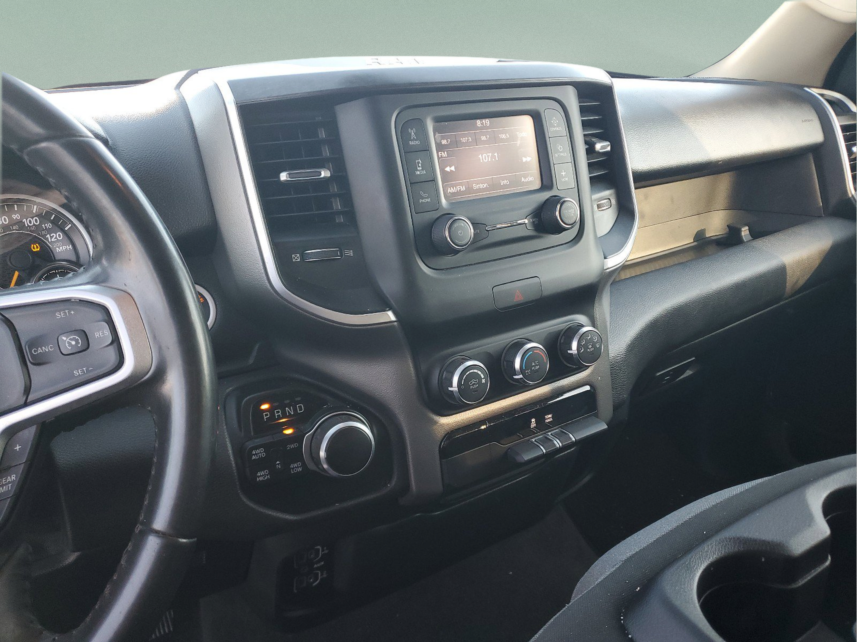 Used 2020 RAM 1500 Big Horn AWD/4WD image 40