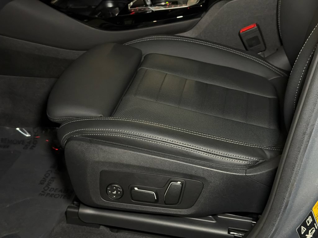 Used 2024 BMW X3 xDrive30i w/ Premium Package w/ZPA AWD/4WD image 23