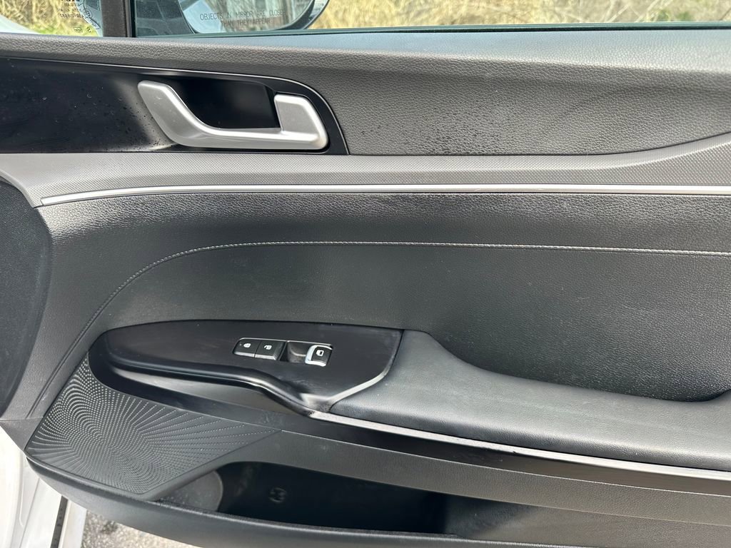 Used 2024 Kia K5 GT-Line image 41