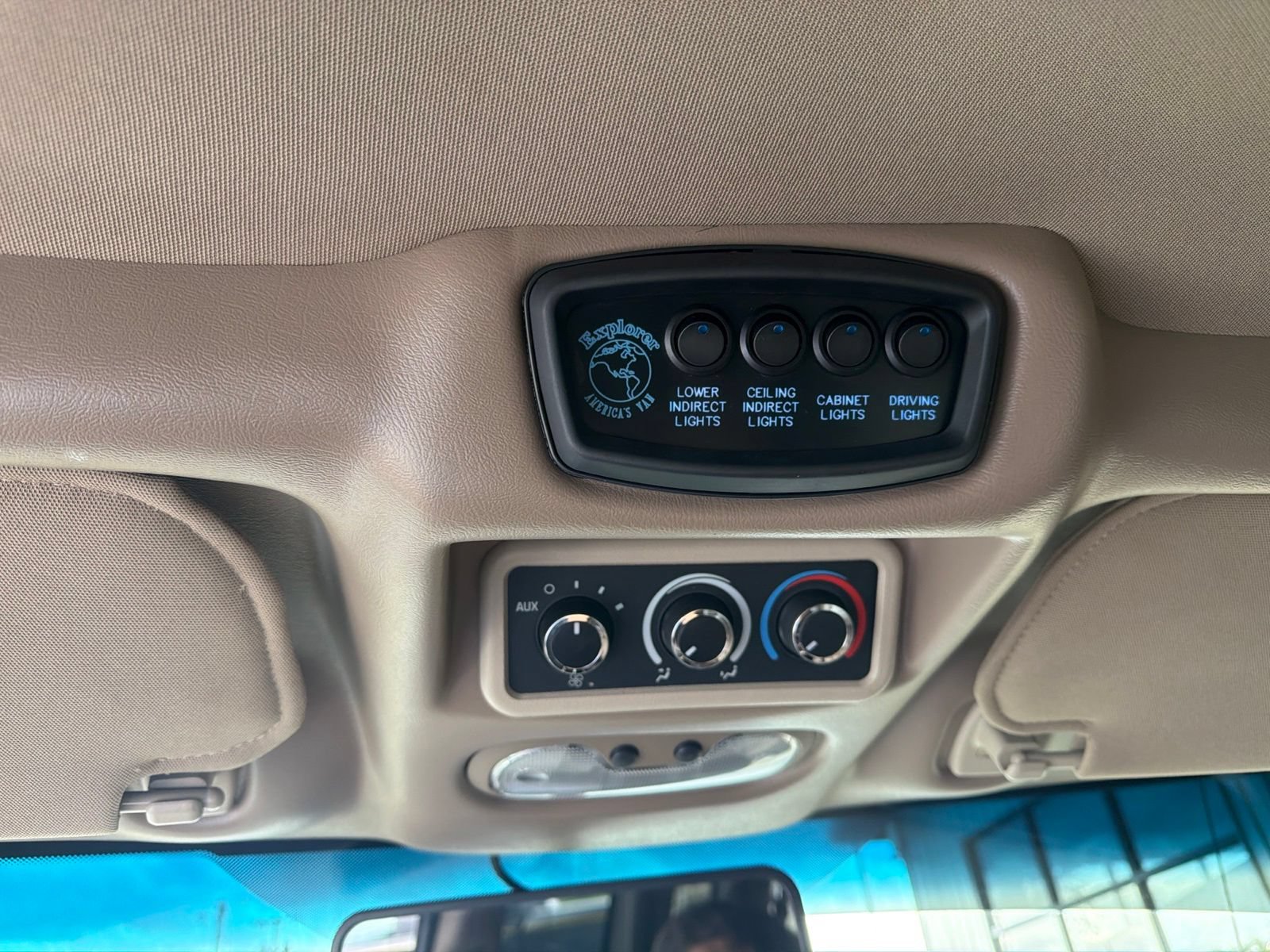 Used 2012 Chevrolet Express 1500 RWD image 15