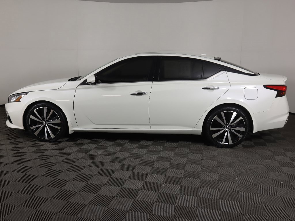 Used 2020 Nissan Altima 2.0 Platinum image 17