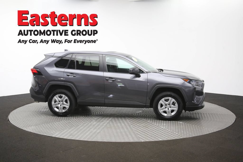 Used 2022 Toyota RAV4 LE AWD/4WD image 43
