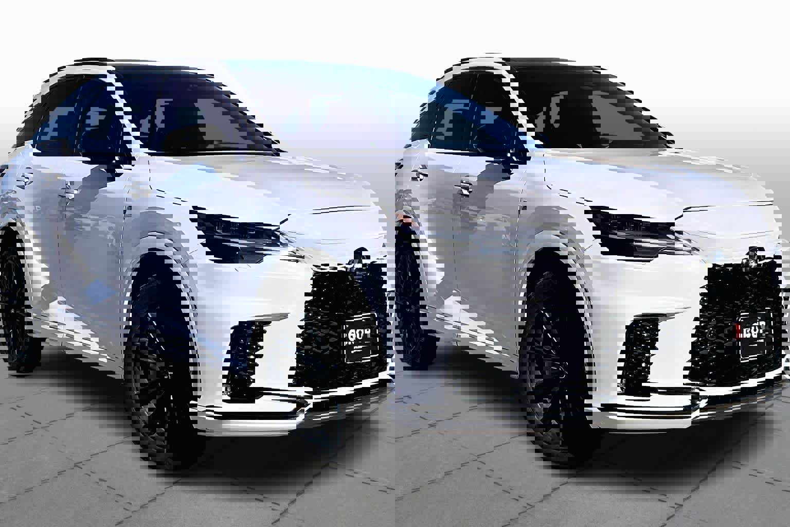 Used 2024 Lexus RX 500h F Sport w/ Convenience Package image 3