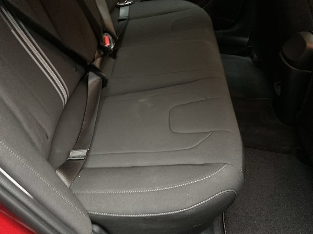 Certified 2025 Hyundai Elantra SEL FWD image 16