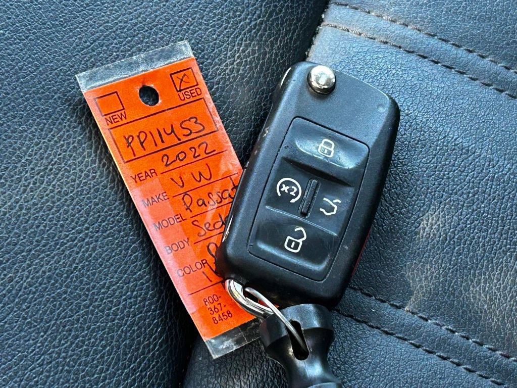 Used 2022 Volkswagen Passat 2.0T image 54