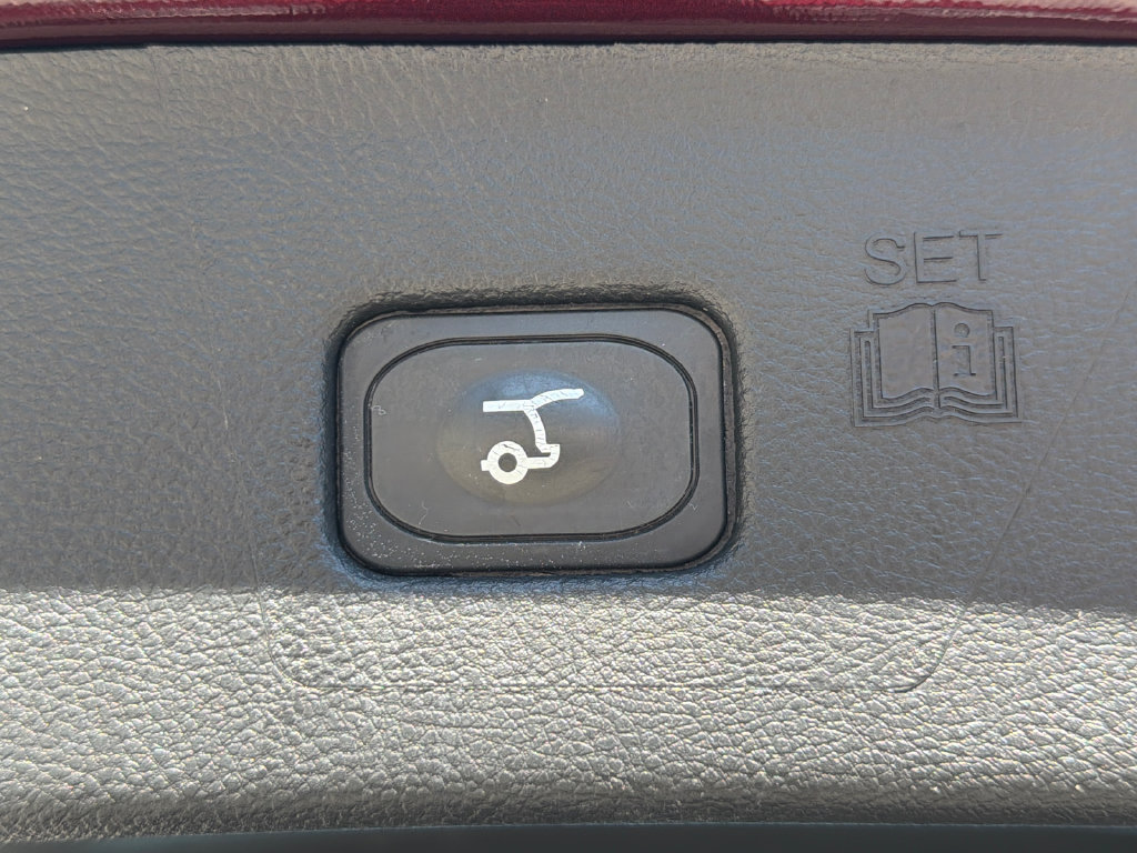 Used 2024 Ford Edge SEL w/ Convenience Package AWD/4WD image 19