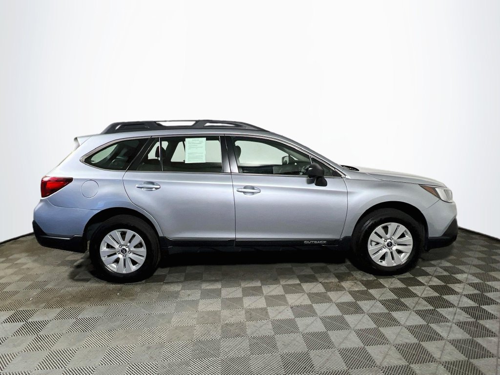 Used 2019 Subaru Outback 2.5i AWD/4WD image 8