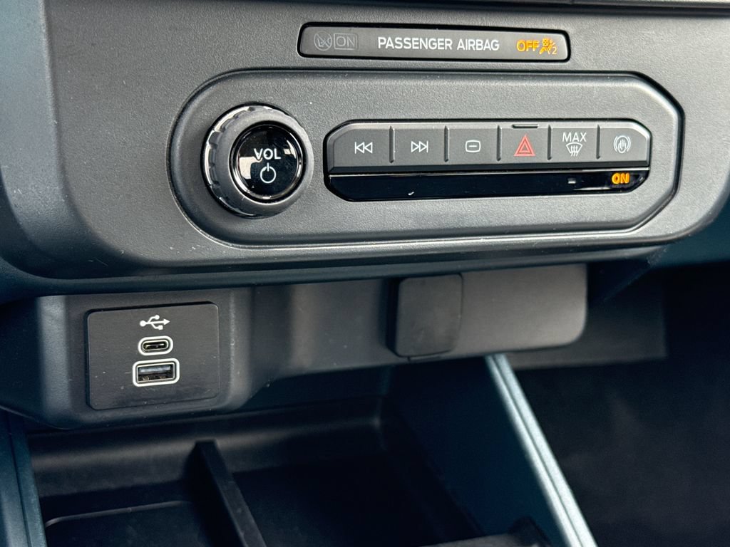 Used 2025 Ford Maverick XL FWD image 21