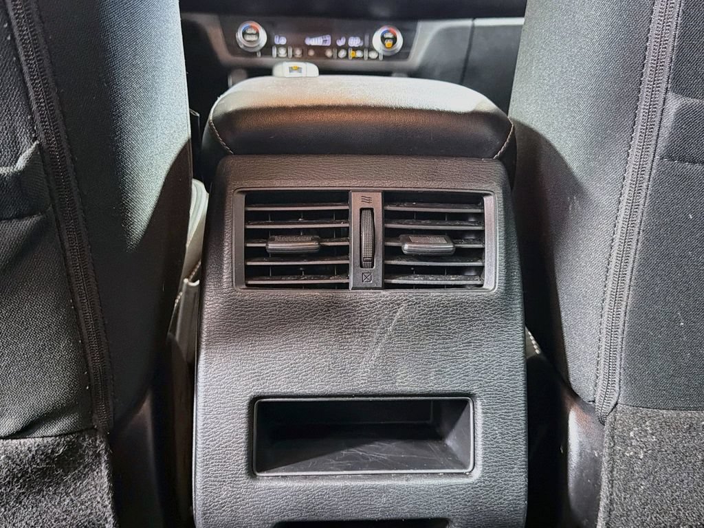 Used 2023 Mitsubishi Outlander ES AWD/4WD image 24