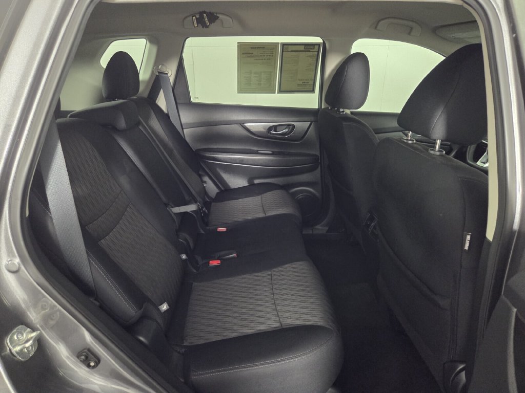 Used 2020 Nissan Rogue S w/ Special Edition Package FWD image 29
