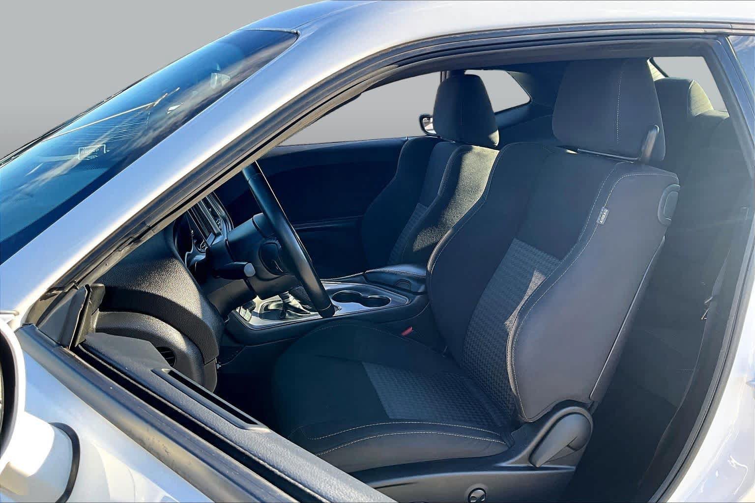Used 2023 Dodge Challenger GT RWD image 8