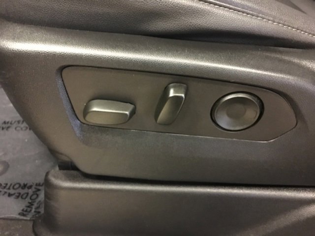 Used 2022 Chevrolet Tahoe LT w/ Luxury Package image 40