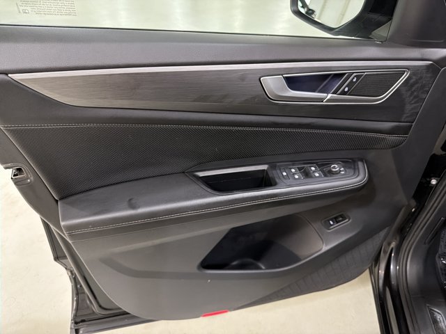 Used 2024 Volkswagen Atlas Cross Sport SE AWD/4WD image 18