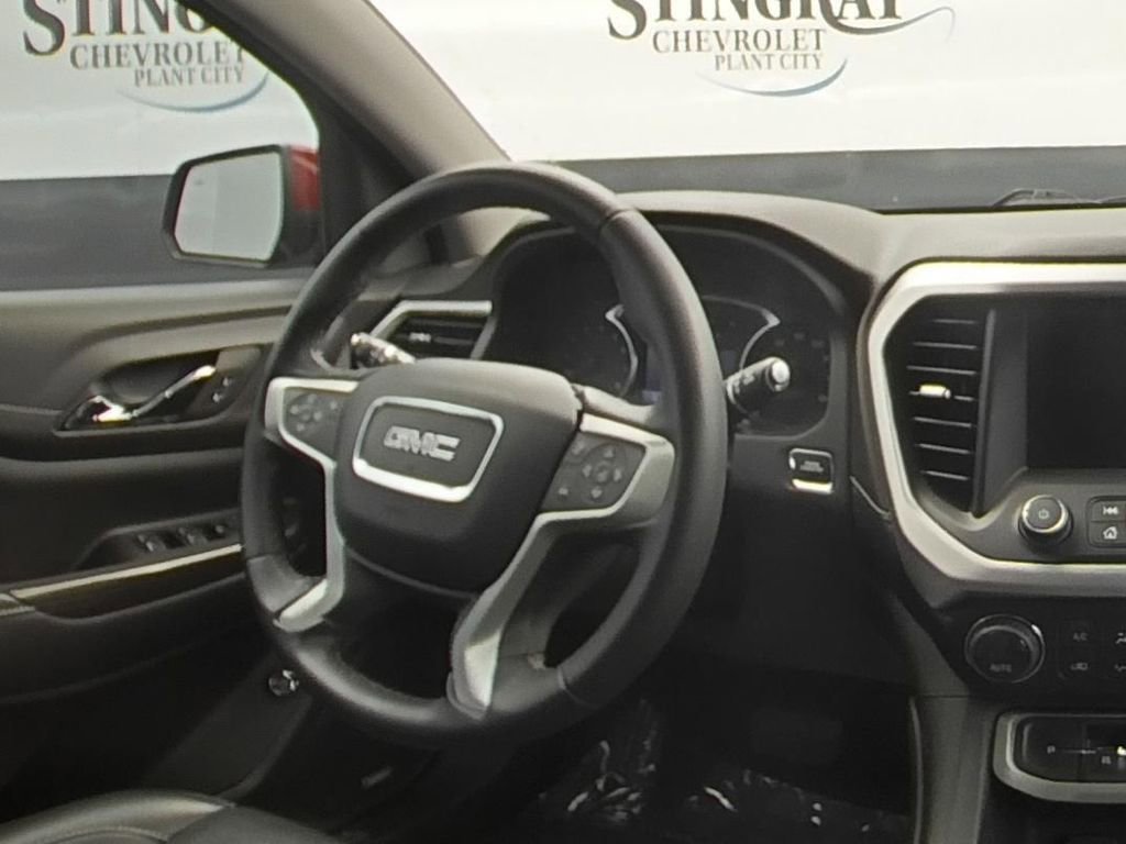 Used 2023 GMC Acadia SLT FWD image 16
