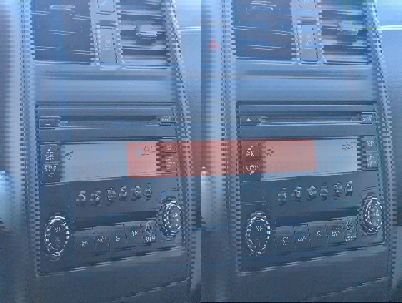 Used 2018 Nissan Versa S Plus FWD image 23