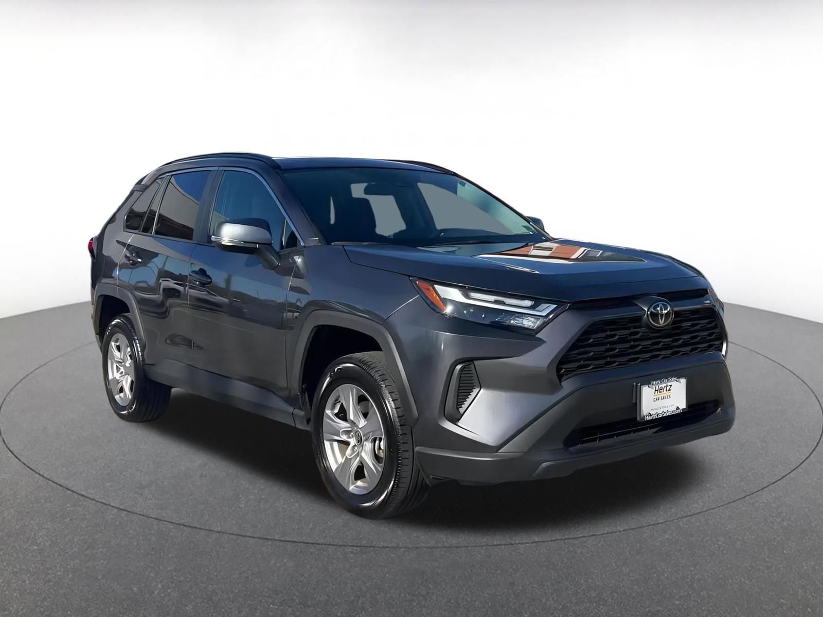 Used 2025 Toyota RAV4 XLE image 2
