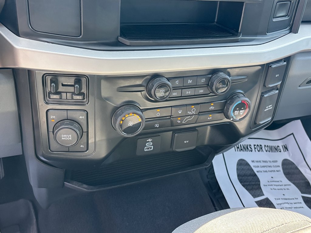 Certified 2024 Ford F450 XLT AWD/4WD image 36