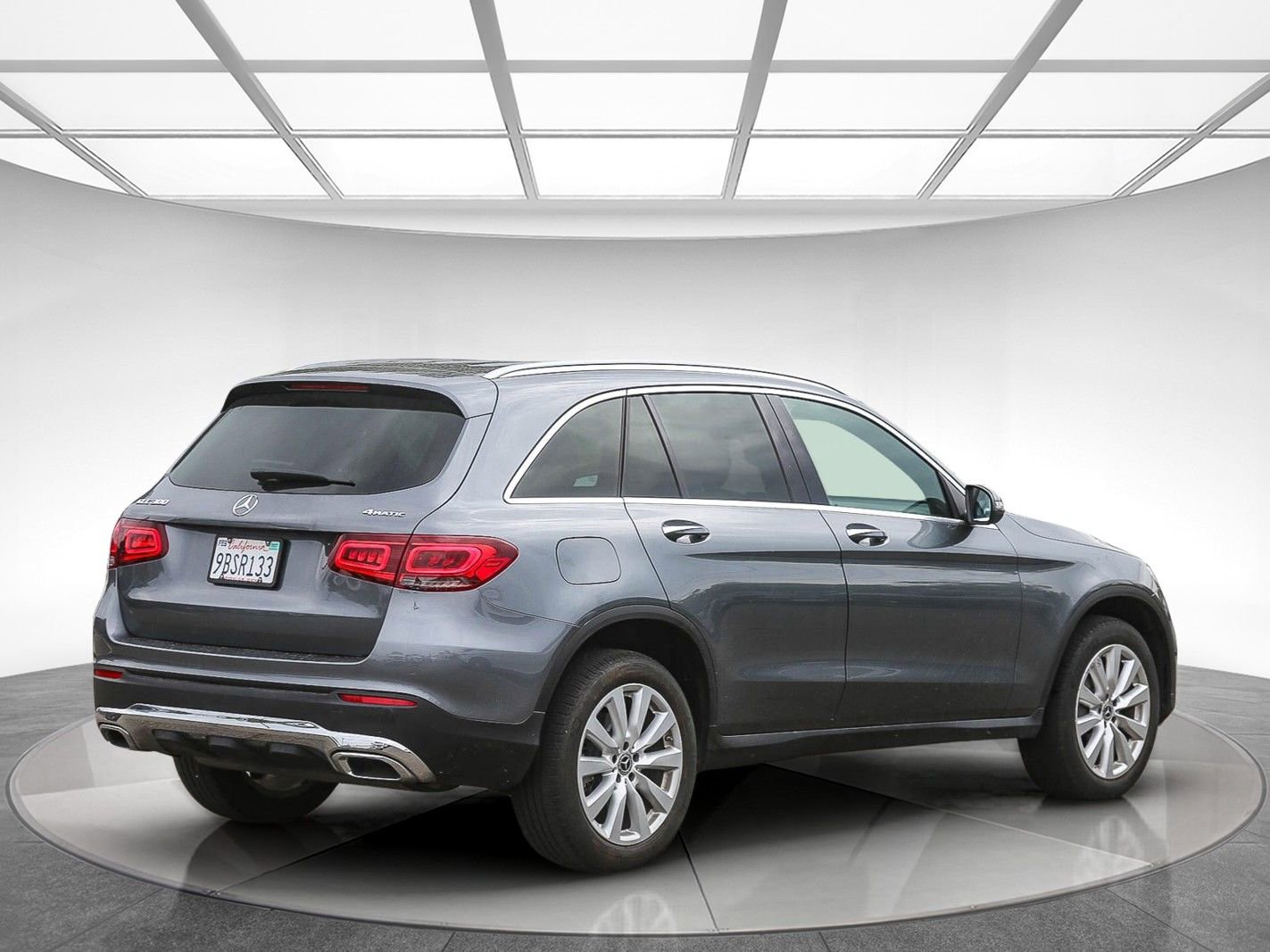 Used 2020 Mercedes-Benz GLC 300 4MATIC image 3