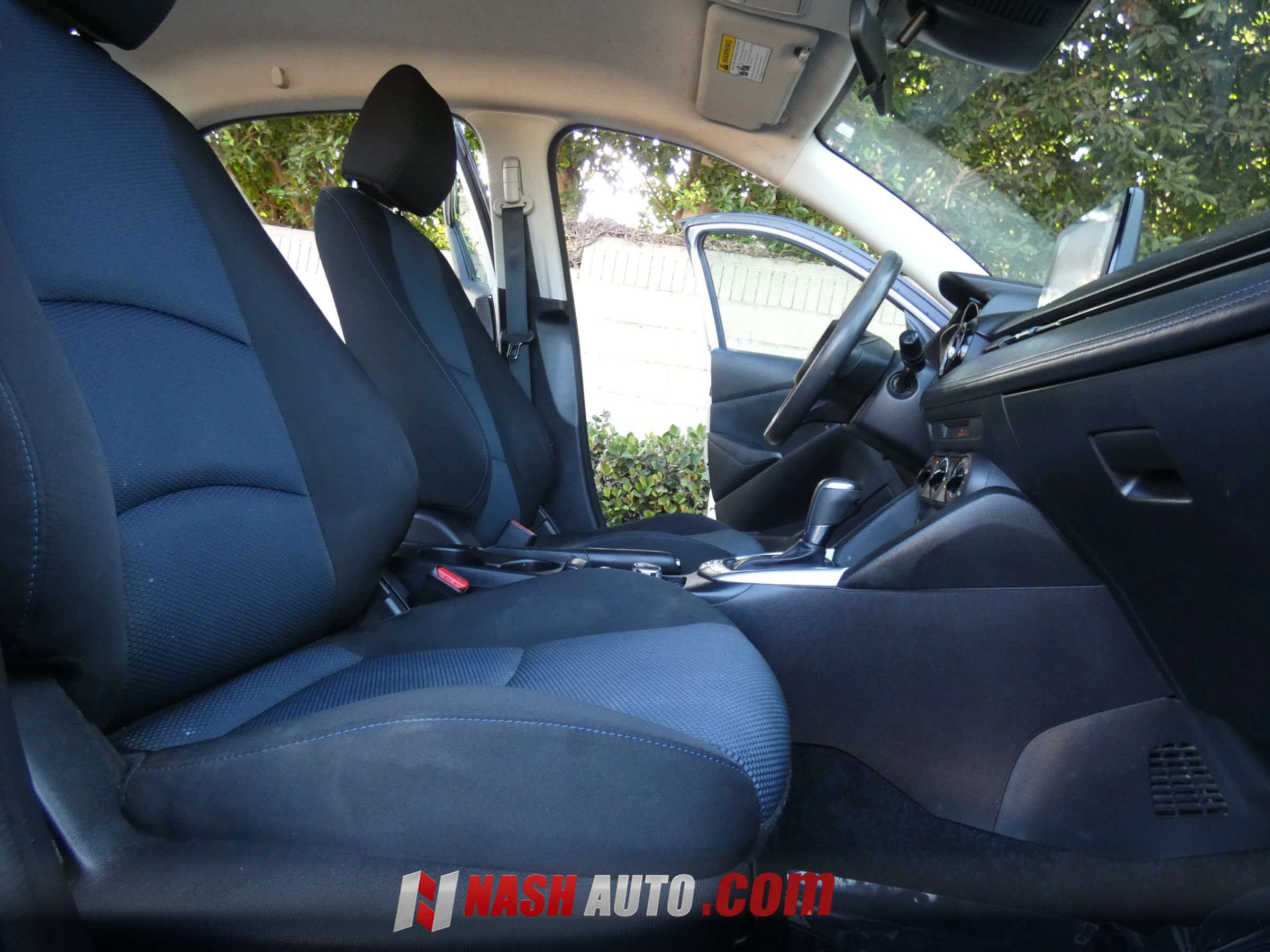 Used 2019 Toyota Yaris LE FWD image 27