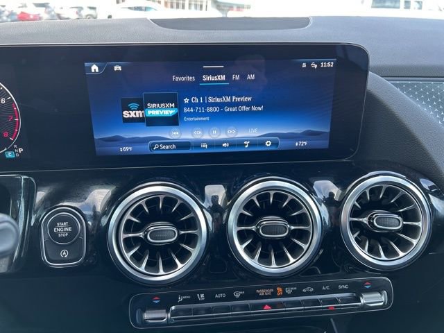 Used 2024 Mercedes-Benz GLA 250 4MATIC image 5