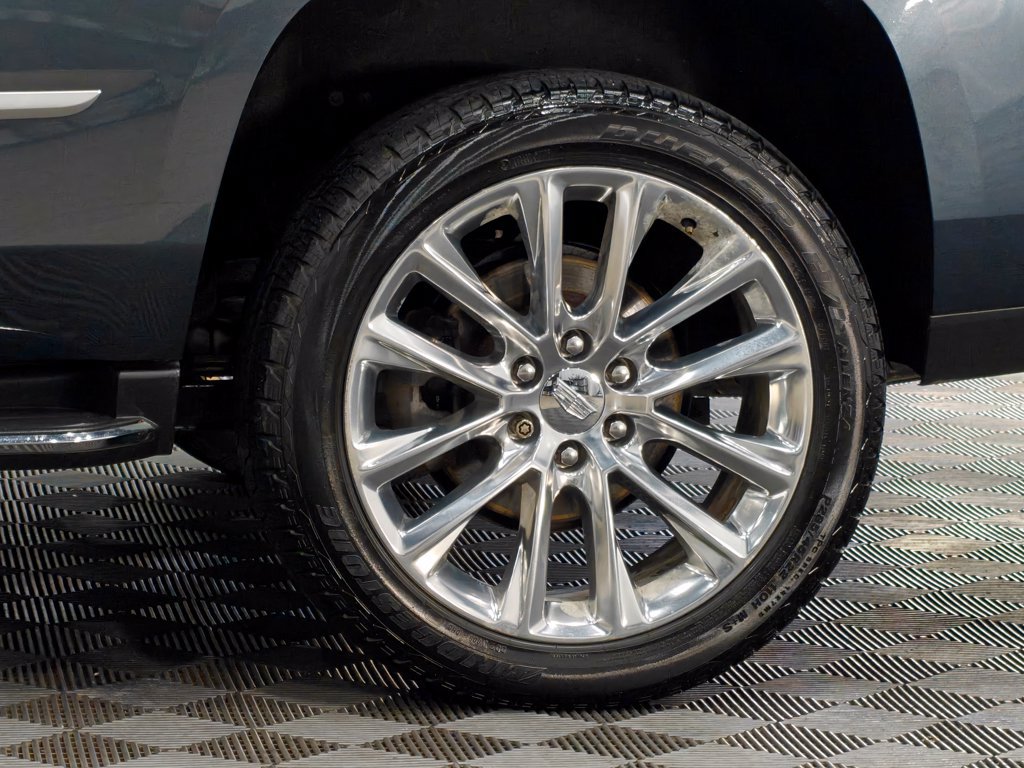 Used 2019 Cadillac Escalade Luxury AWD/4WD image 66