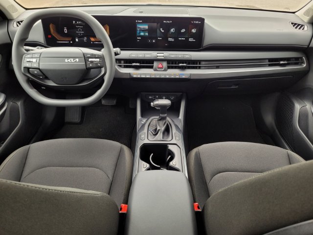 New 2026 Kia K4 FWD image 9