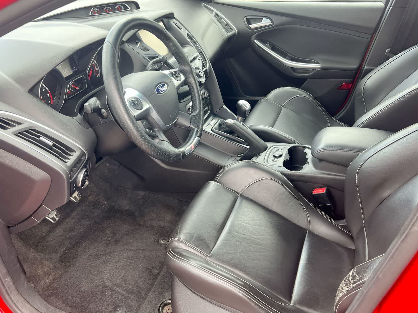 Used 2014 Ford Focus ST w/ Equipment Group 202A FWD image 10
