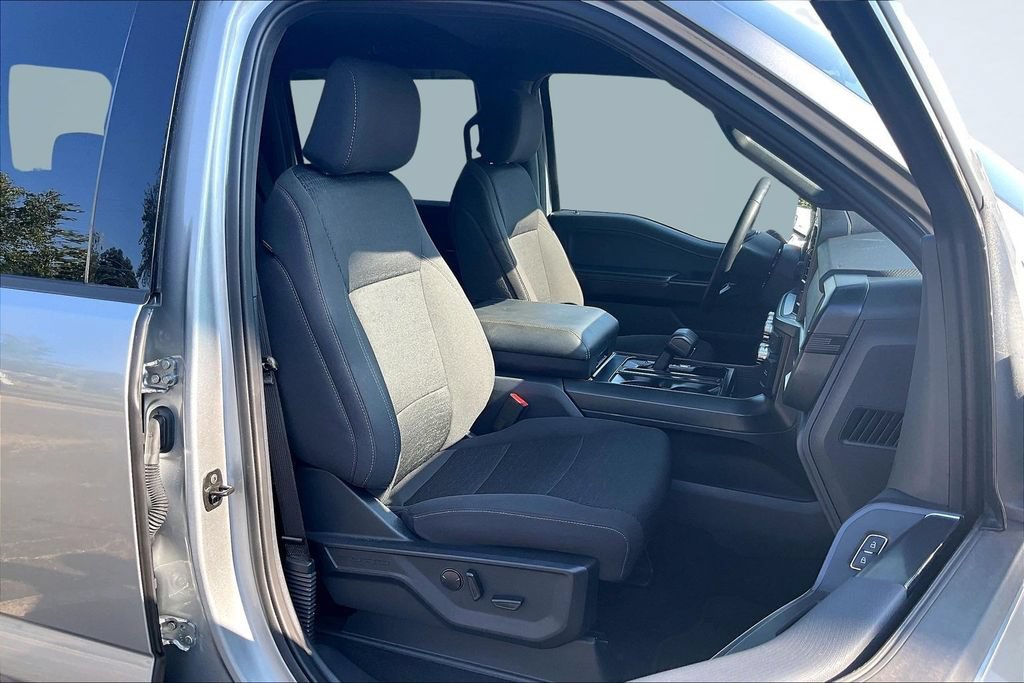 Used 2024 Ford F150 XLT w/ Equipment Group 302A MID RWD image 30