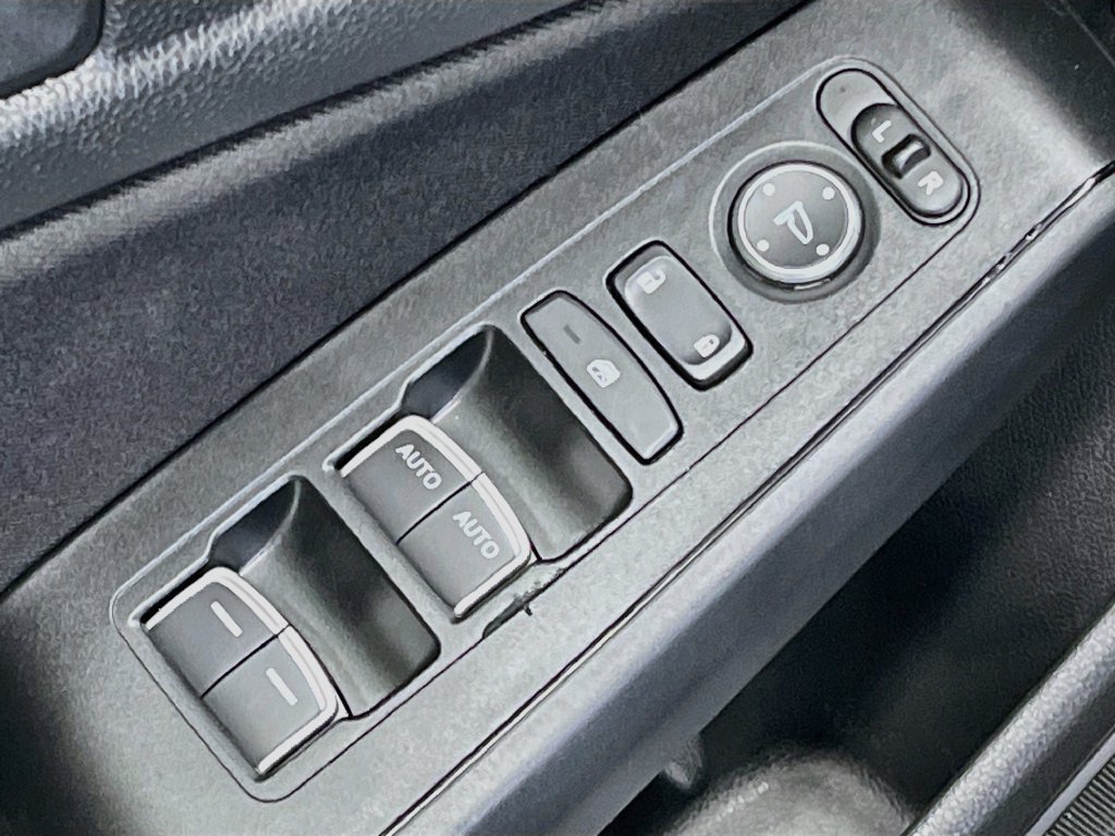 Used 2025 Honda Civic LX image 17