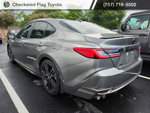 Used 2025 Toyota Camry XSE FWD image 4