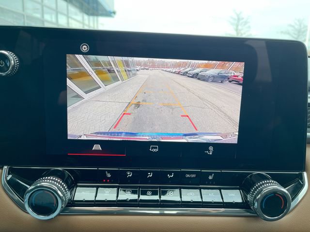 Used 2024 GMC Canyon AT4 image 14