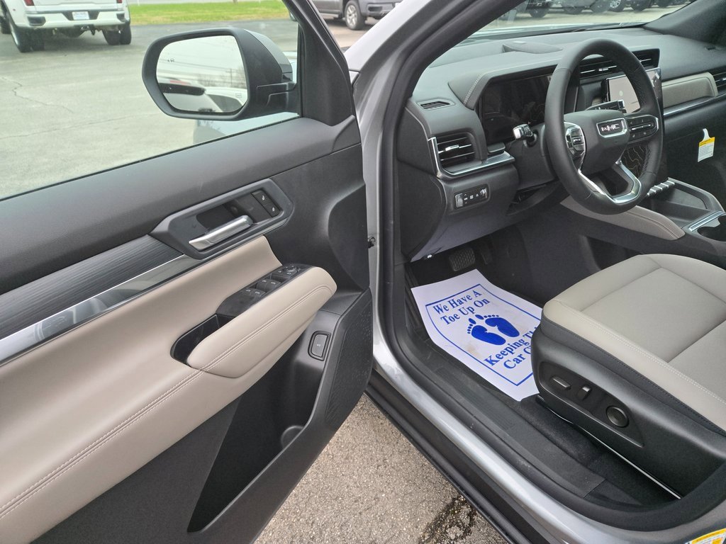 New 2026 GMC Terrain Elevation w/ Elevation Premium Package image 6