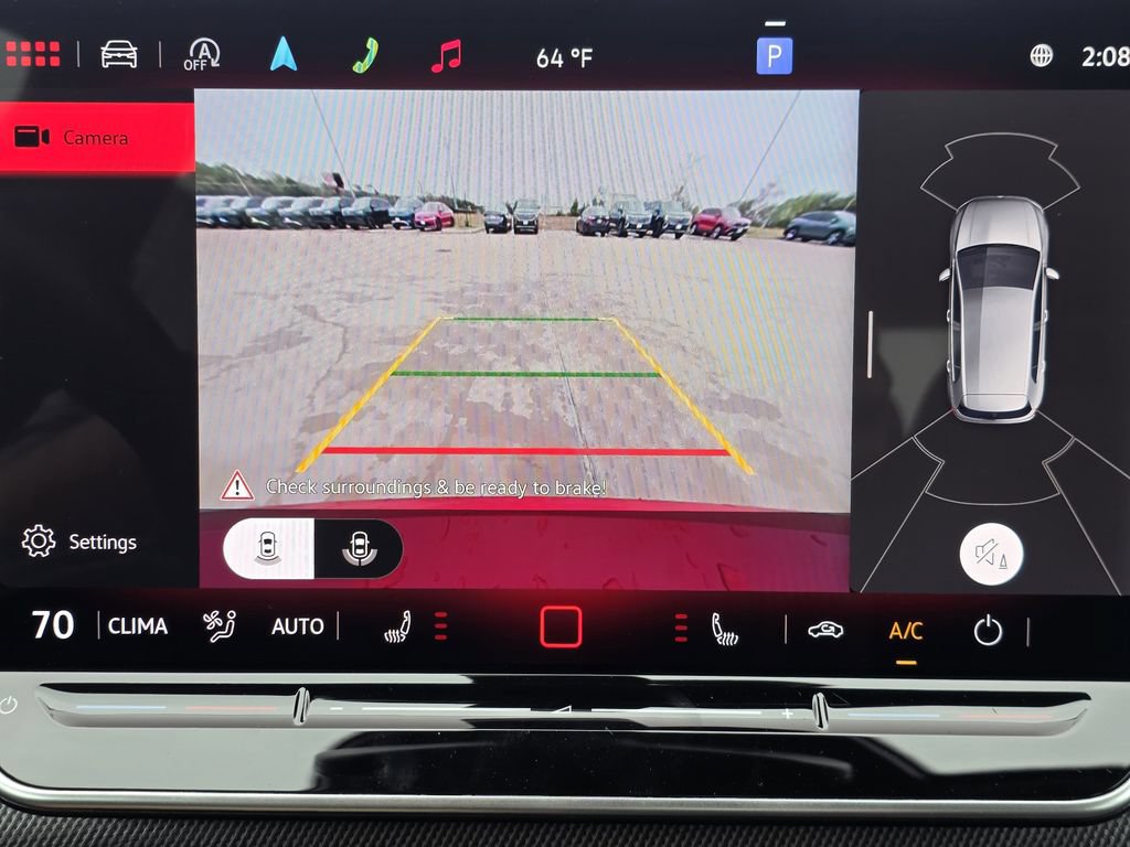 New 2026 Volkswagen GTI SE FWD image 17