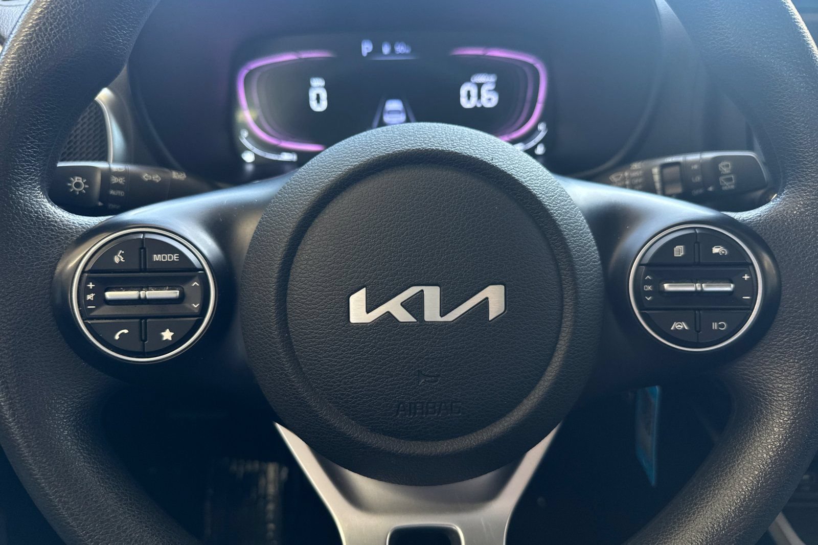 Used 2024 Kia Soul LX w/ Option Group 015 FWD image 22