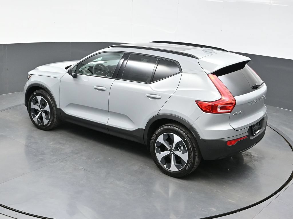 New 2026 Volvo XC40 B5 Plus w/ Protection Package Premier AWD/4WD image 38